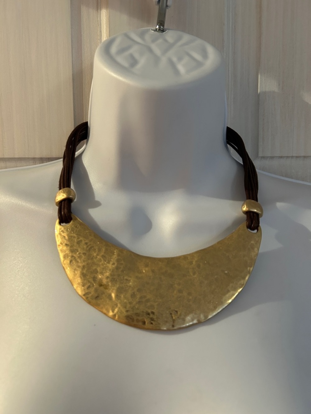 NWT Stylish Gold Hammered Crescent Necklace - Women Jewelry